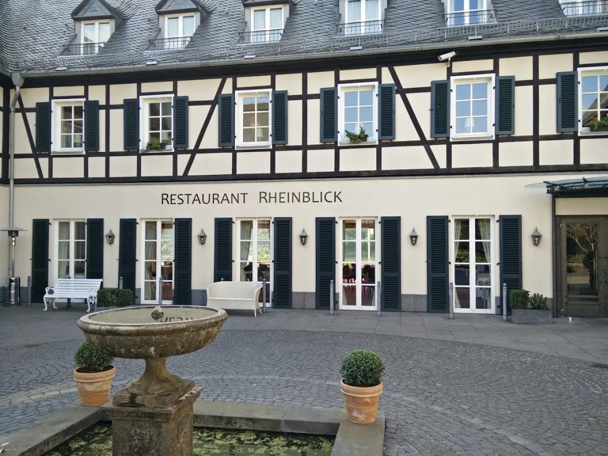 Ein Bild vom Eingang des Restaurant Rheinblicks in Unkel